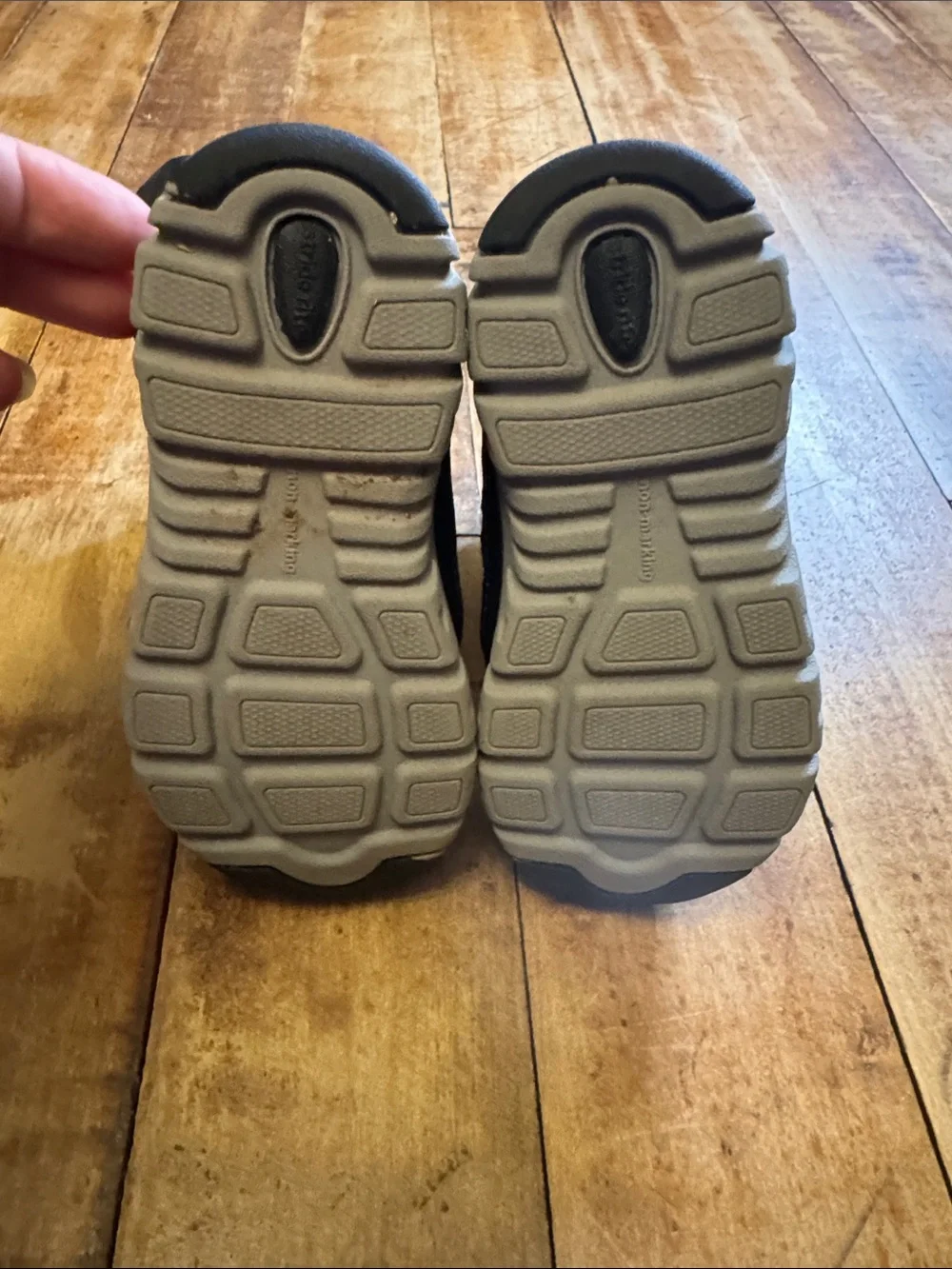 Stride Rite sneaker boot Black Winter Snow Boots size 6.5 toddler washable